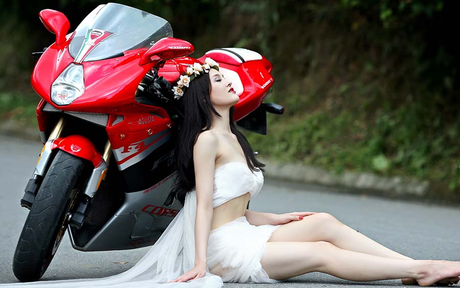 Beautiful girls and motorcycles in Bogor