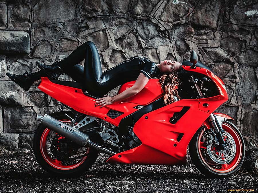 Beautiful girl Beautiful girls and motorcycles in Bogor