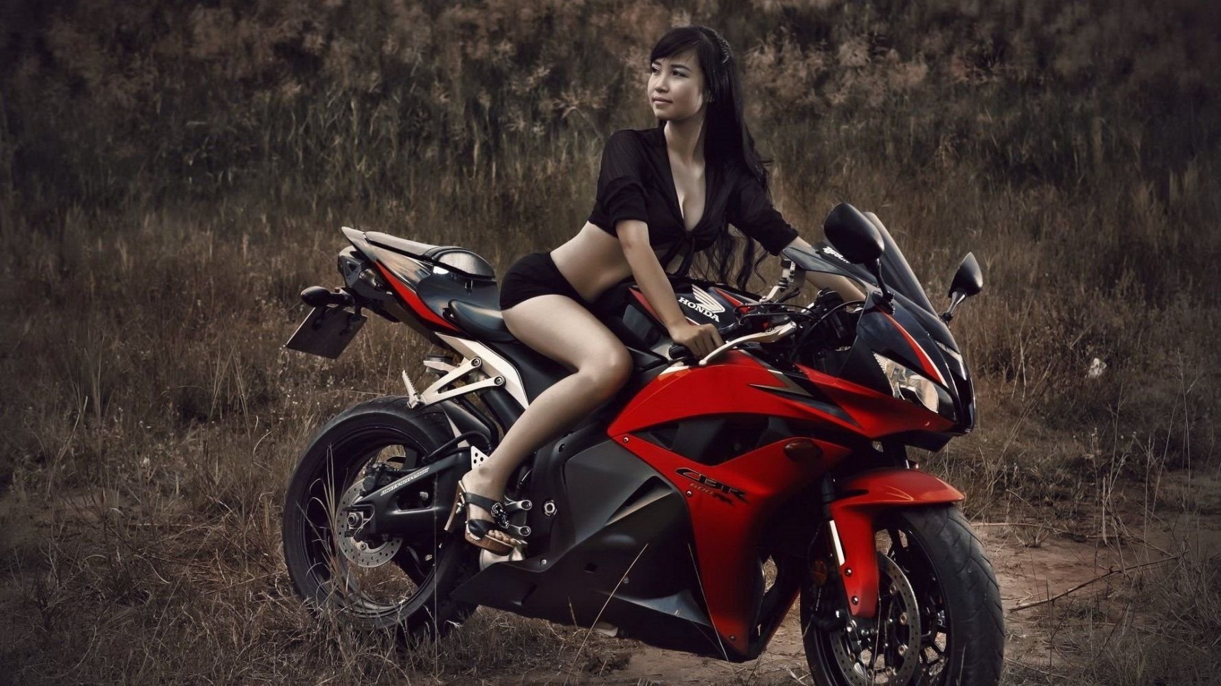 Fitness girls and bikes in Bogor