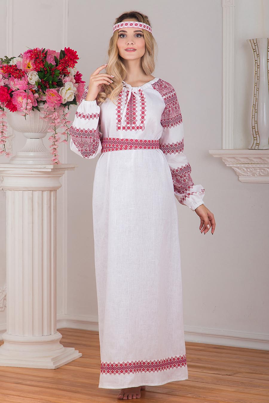 Women in Slavic costumes in Bogor