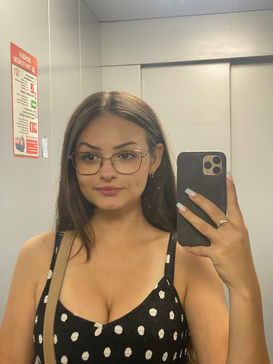 Sexy model Stacy in Bogor